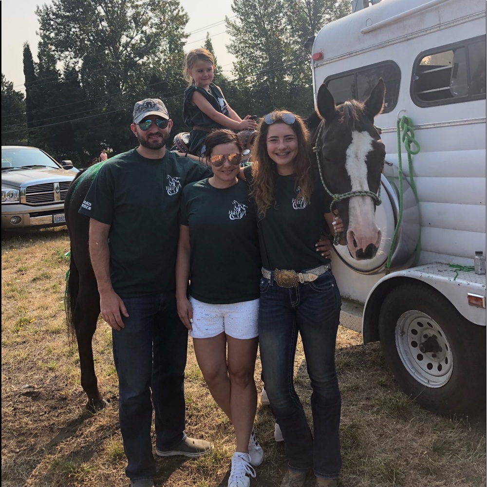 Meet your Posher, Desiree